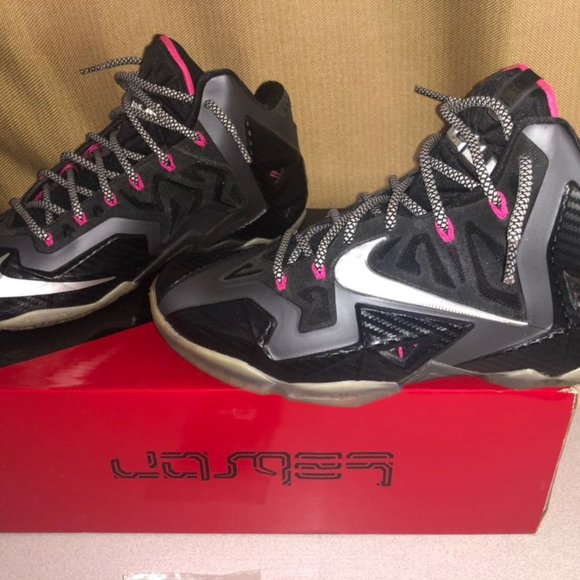 Lebron XI South Beach - Picture 4 of 8